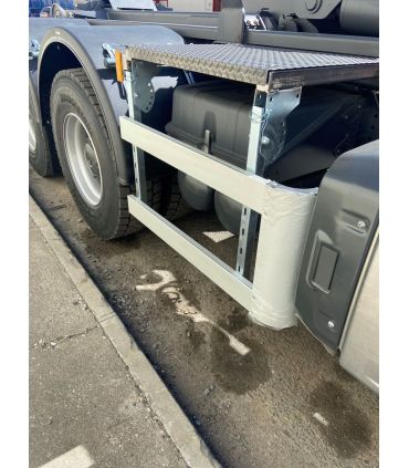 PERFIL DE PROTECCIÓN LATERAL ANTI-EMPOTRAMIENTO PARA-CICLISTA